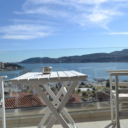 Calm Lake Balcony Kastoria Eksteriør billede